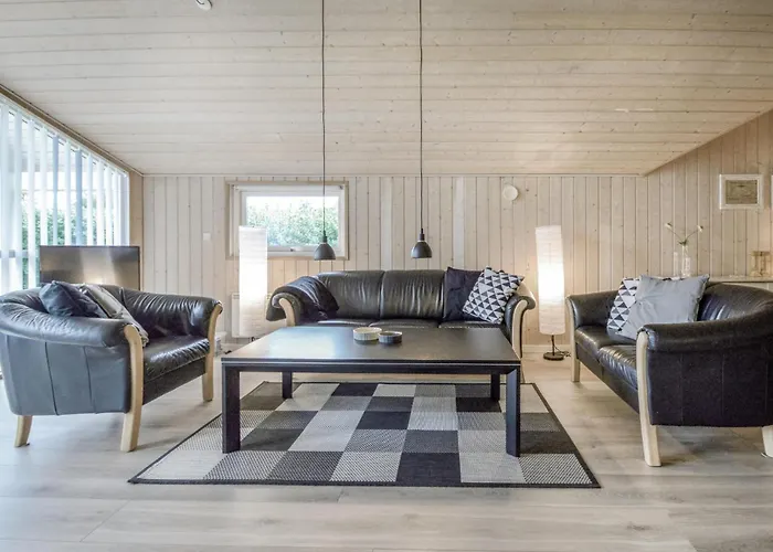 Vakantiehuis Four-bedroom In
